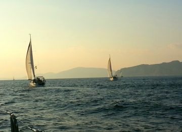הפלגה במפרץ הסארוני יום #1 – מרינה קאלאמקי, אתונה